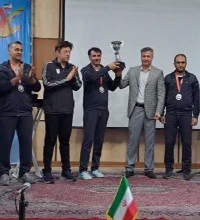 جام نایب قهرمانی گل گوچیك تقدیم استان قم شد