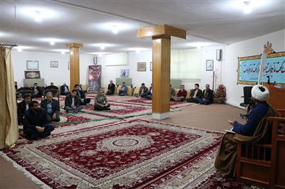 برگزاری دوره آموزشی نماز با حضور رئیس ستاد اقامه نماز لرستان