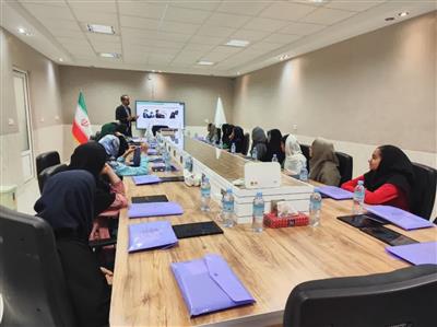 دانش آموزان یزدی با سواد مالی و بازار سرمایه آشنا شدند