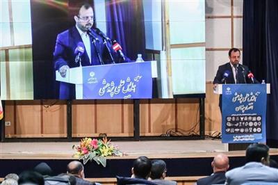 وزیر اقتصاد در همایش اقتصاد پنهان مطرح كرد؛ كاهش واردات كالاهای اساسی با اصلاح سیاست ارز ترجیحی/ قیمت‌های علامت دهنده عامل بروز اقتصاد پنهان