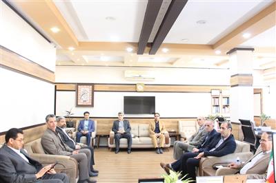 دیدار نوروزی ذكوری مدیركل امور مالیاتی استان با حسن پیمانی نماینده وزیر و مدیركل امور اقتصادی و دارایی استان همدان