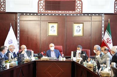 وزیر اقتصاد در دویست وچهل و پنجمین نشست هیات سرمایه گذاری خارجی: با توجه به جلب ۳.۸ میلیارد دلار سرمایه گذاری خارجی در قالب پروژه های مصوب هیات سرمایه گذاری خارجی طی شش ماه اول سال 1399، عملكرد همكاران سازمان سرمایه گذاری و كمك های اقتصادی و فنی ایران و اعضای هیات سرمایه گذاری خارجی در این خصوص را با توجه به محدودیت ها و تنگناهای موجود، بسیار ارزشمند و قابل تقدیر می دانم