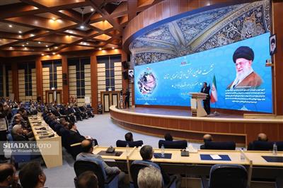 كاهش ۳۰ درصدی آیین نامه‌های گمركی در ۵ ماه ابتدایی امسال/ همت دولت معطوف به رفع عیوب ساختاری اقتصاد ایران است