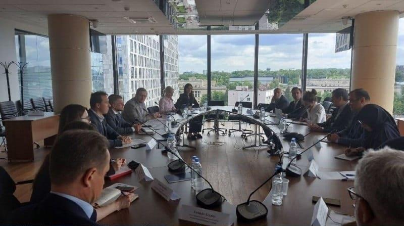 بررسی موانع واگذاری اتكایی بین شركت‌های بیمه ایرانی و روسی