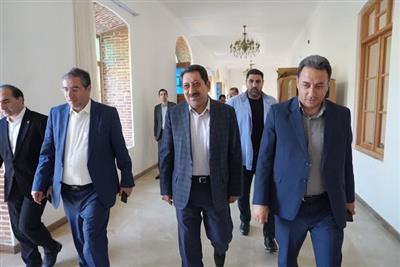 بازدید وزیر صمت از مركز خدمات سرمایه‌گذاری استان  آذربایجان غربی