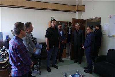 بازدید مدنی زاده از بخش های مختلف وزارت اقتصاد/ گفتگو با كاركنان و ارزیابی روند پیشبرد برنامه‌ها و اهداف سازمانی