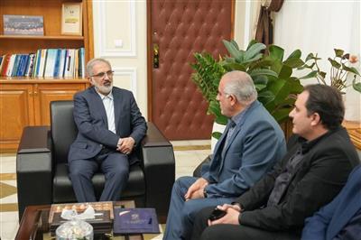 قدردانی رئیس بنیاد مسكن از بانك مسكن به‌ پاس نقش مؤثر در پیشبرد طرح نهضت ملی