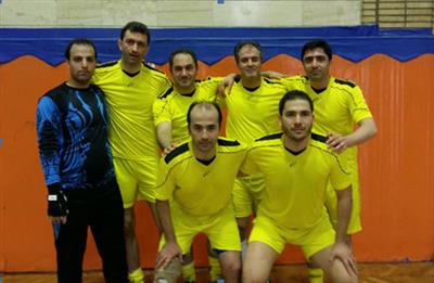 تیم فوتبال اداره كل نظارت بر اجرای بودجه به دیدار پایانی مسابقات جام دهه مباركه فجر وزارت امور اقتصادی و دارایی راه یافت .