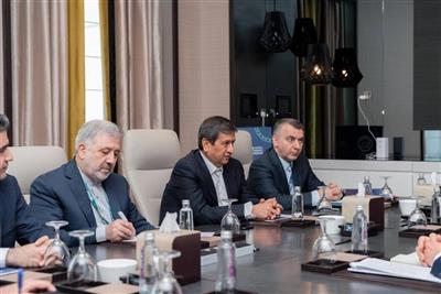 دیدار وزیر اقتصاد با رئیس صندوق اوپك/ استقبال از حضور سرمایه‌گذاران ایرانی در پروژه‌های مشترك