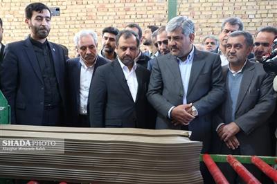 كارخانه آجر سفال شهرستان قروه با حضور وزیر اقتصاد افتتاح شد