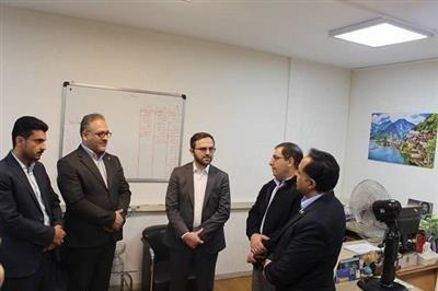 بازدید میدانی مدیرعامل بانك كشاورزی از مدیریت منطقه 2 تهران/حمایت ویژه از بخش های تولیدی در شرایط كنونی