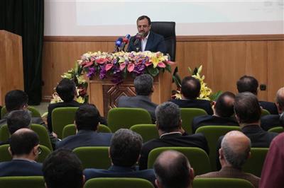 وزیر اقتصاد در آیین رونمایی از طرح ها و محصولات جدید بیمه ای كشور؛ بسته نیازمندی های حقوقی و قانونی صنعت بیمه تدوین می‌شود / ۱۴۰۲ فصل جدیدی برای برنامه ریزی اقتصادی