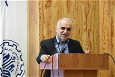 باید از منابعی كه داریم بهره ورتر استفاده كنیم، بدین منظور فرآیندهای تولید هم باید دانش بنیان و مبتنی بر فناوری های نو، پیشرفته و در حال تكامل باشد.این مهم با استقرار اقتصاد هوشمند شدنی است/ از دانشگاه صنعتی شریف انتظار می رود، ضمن حركت به سمت كاركرد یك دانشگاه نسل سومی، با محور قرار دادن فعالیت های علمی و پژوهشی در زمینه هوشمند سازی سیستم های اقتصادی، در استقرار اقتصاد هوشمند در كشور نقش آفرین باشد