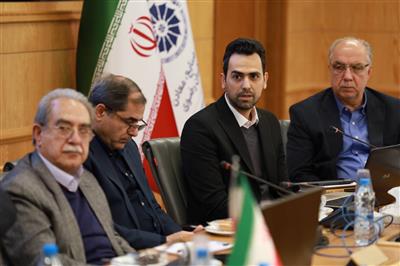 لزوم آشنایی فعالان اقتصادی با حقوق خود در مواجه با قوانین خلق الساعه