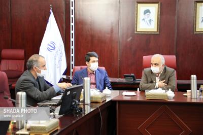 وزیر اقتصاد در دوازدهمین جلسه شورای راهبری فناوری اطلاعات و ارتباطات وزارت امور اقتصادی و دارایی خبر داد: 33 پروژه توسعه دولت الكترونیك و اقتصاد هوشمند تا پایان سال جاری در مجموعه وزارت امور اقتصادی و دارایی به بهره برداری خواهد رسید