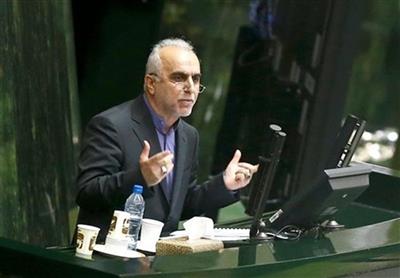 وزیر امور اقتصادی و دارایی در صحن علنی مجلس شورای اسلامی؛ در سالجاری باید بودجه غیر نفتی را به معنای واقعی كلمه تجربه كنیم، در چنین شرایطی تكیه گاه اصلی دولت، تامین مالی از طریق درآمد های مالیاتی است