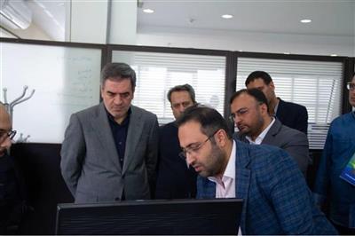 بازدید رئیس كل از شركت‌های فناور بیمه مركزی