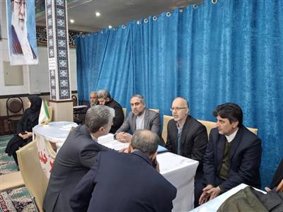 میز خدمت اداره كل امور اقتصادی و دارایی استان تهران در فرمانداری فیروزكوه  برپا شد