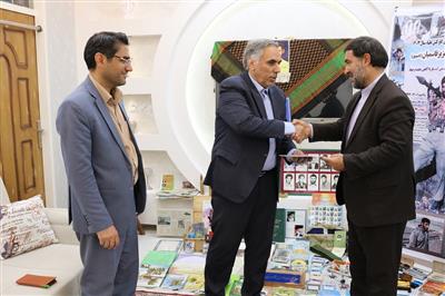 قدردانی از ایثار در روز گرامیداشت شهدا