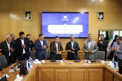 تفاهم‌نامه سه‌جانبه برای تسهیل ورود شركت‌های استان خراسان رضوی به بورس و ایجاد مركز مالی