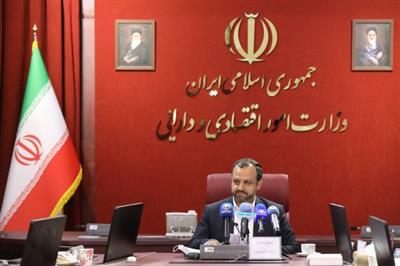 نشست وزیر محترم اقتصاد با مدیران صنایع تولیدی، صادرکنندگان و شرکت های دانش بنیان 1401/03/09