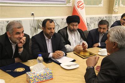 نشست وزیر اقتصاد با فعالان واحدهای تولیدی و اقتصادی