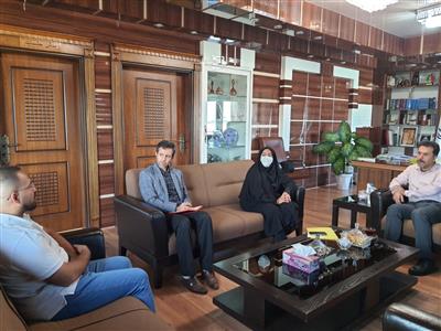 سرمایه گذار خارجی با مدیركل امور اقتصادی ودارایی استان  قزوین دیدار كرد
