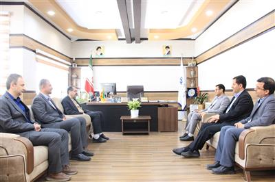 دیدار نوروزی شیدایی مدیركل آموزش و پررورش استان با حسن پیمانی نماینده وزیر و مدیركل امور اقتصادی و دارایی استان همدان