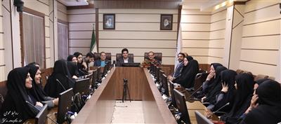 به مناسبت روز زن بانوان اداره كل امور اقتصادی و دارایی یزد تجلیل شدند