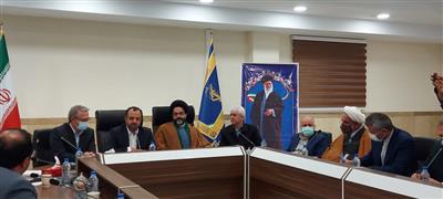 حل مشكلات مناطق كشور با تمركز زدایی از پایتخت و واگذاری اختیارات به استان ها