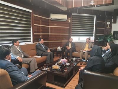 جلسه ای درخصوص واگذاری مدرسه متروكه روستای گازرخان به میراث فرهنگی ،صنایع دستی وگردشگری استان قزوین برگزارشد