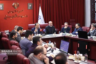 وزیر اقتصاد: مسیر پیشین دولت در مناطق مرزی و سواحل جنوبی كشور متوقف شود