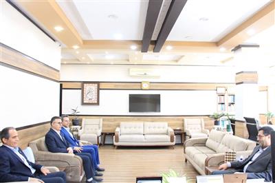 دیدار نوروزی دهقانی مدیر شركت بیمه ایران با حسن پیمانی نماینده وزیر و مدیركل امور اقتصادی و دارایی استان همدان