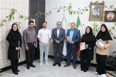 آیین تقدیر از خانواده خبرنگار در اداره‌كل امور اقتصادی و دارایی لرستان برگزار شد