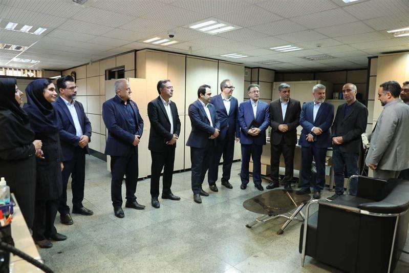 بازدید روزانه مدیرعامل، اعضای هیأت مدیره و مدیران ارشد بانك صادرات ایران از شعب و ستاد بانك و مجموعه‌های تولیدی فعال
