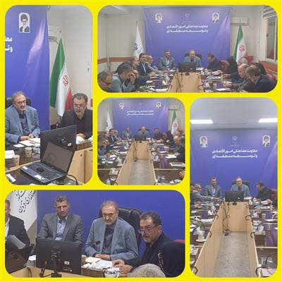 تعداد ۲۳ طرح نیروگاه خورشیدی با ظرفیت تولید بیش از ۷۰ مگاوات برق در استان قزوین در حال احداث است