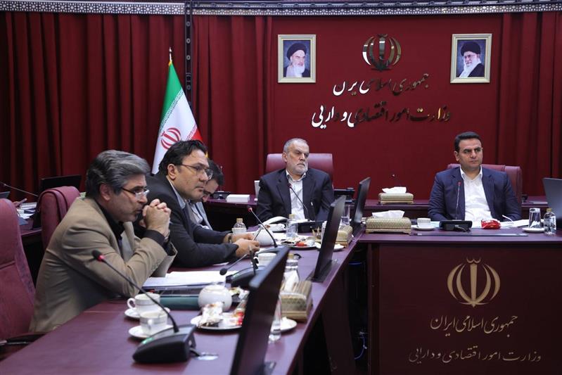 جذب منابع برای شركت پروژه‌ها در استان‌ها و استفاده از ظرفیت‌های وزارت اقتصاد