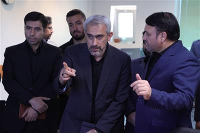 بازدید وزیر اقتصاد از مركز داده‌های بانك سپه