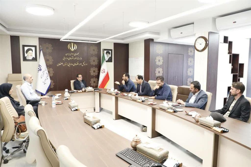 رونق تولید با سرمایه گذاری در صنایع دانش بنیان ایجاد می شود