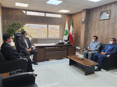 مدیركل اموراقتصادی ودارایی استان قزوین بامدیران بانكهای رفاه ،پست بانك ومهرایران دیدار كرد
