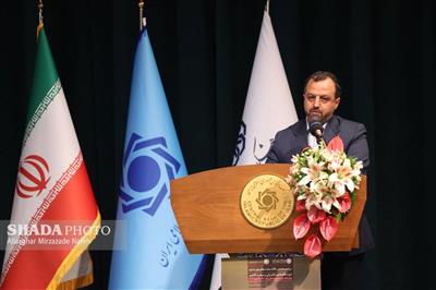 باید مانع اثر منفی انقباض پولی بر تامین مالی تولیدكنندگان شد/ تامین مالی زنجیره‌ای در دستور كار شبكه بانكی قرار گیرد