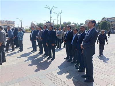حضور شورای معاونین اداره كل امور اقتصادی و دارایی استان همدان در آیین تشییع پیكر شهید حسین احمدی از شهدای حمله رژیم صهیونسیتی