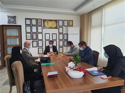 مدیركل اموراقتصادی ودارایی استان قزوین بارییس اتاق بازرگانی،صنایع ،معادن وكشاورزی قزوین دیدار كرد