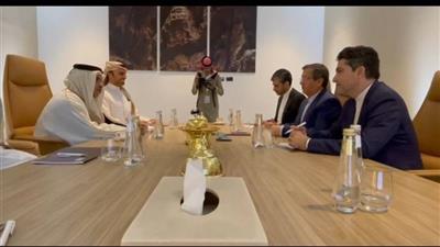 با وزیر اقتصاد قطر