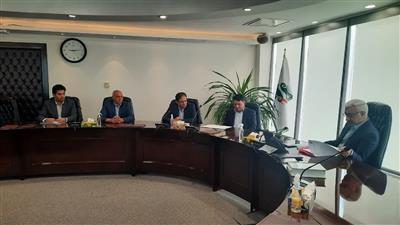 پیگیری استاندار و مدیر كل دارایی یزد برای بهبود وضعیت بازار سرمایه و بورس استان